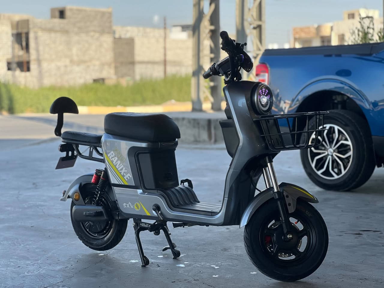 السلام عليكمR10 للبيع استخدام قليل 
فول موصفات بصمة/كارت/5 بطاريات🔋 كبار
العنوان ( ديالى بعقوبة) للاتصال ***********
