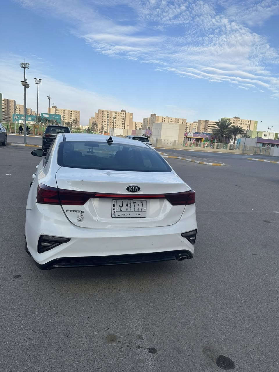 سلام عليكم كيا فورتي للبيع وارد امريكي حادث نفس مموضح بصوره معوقين سياره بعد 9 اشهر تخلص صير حره رايدهه130 
***********
