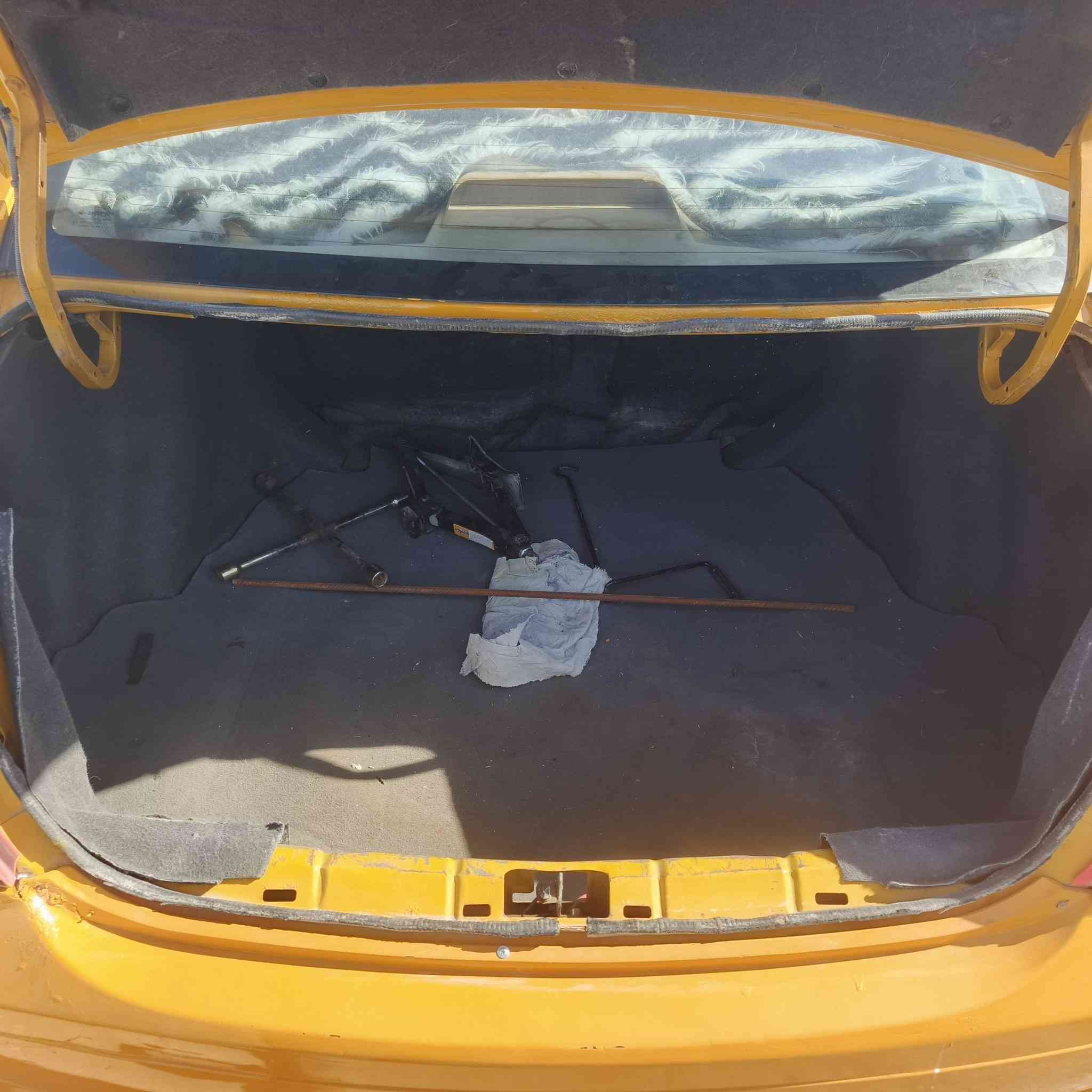 من رخصت الادمن جيلي موبل موديل ١٣ سنويه لل ٣٠  رقم بغداد مصفره هيئه أو غرامات مكينه أو كير جدد تختم تاير جديد  ضربتها بلبدنه الاماميه لا وأصله لغد ولا شاصي اكفلكياهن ‏‪***********‬‏ رايدها ب ٣٥ أو بيها مجال بسيط مكاني الدوانيه قضاء عفك
