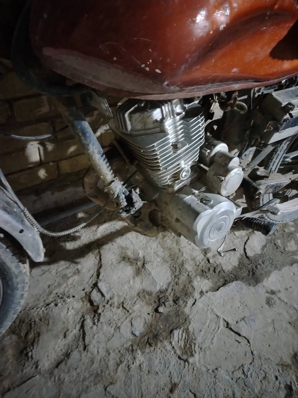 كوم حديد لتكلي شبيه مابيه ابعلك كوم حديد مكينه ٥ كير مال ستوته شغاله مص  هندر دراجه عايزه بس زنجيل وبريك سعره قوفل قوفل 100  مكاني حله  ثوره


**إذا كنت صاحب هذا الإعلان وتريد حذفه لأي سبب، رجاءا أرسل رسالة إلى الدعم الفني**