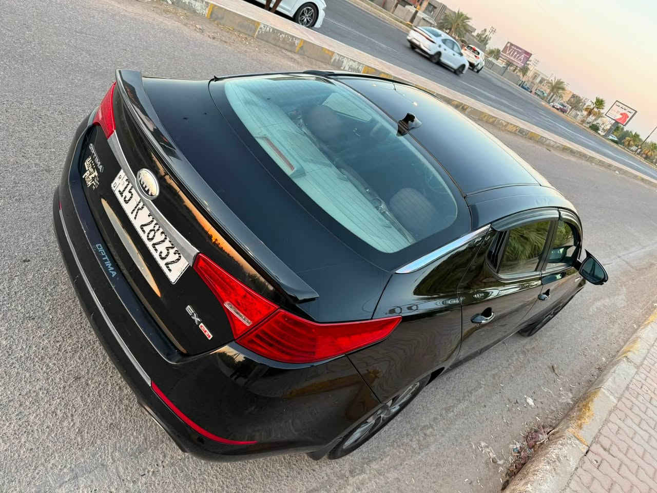 سيارة أوبتيما 2013 وارد امريكي Vip
محرك GDi 2400 
فول مواصفات 1/1 للاخر 
بنوراما / بصمة 
شاشة كبيرة بلادية/ تحكمات ستيرن
مري شفط / ترحيب 
حساسات / كامرة خلفية بلادية
كشانت / تبريد + تدفئة
كشنات خلفية / تبريد + تدفئة
رقم أنبار / الانكليزي الجديد 
بأسمي / تحويل مباشر 
مابيها اي حادث تبديل بنيد فقط بدون شواصي وبدون دواخل  
السياره مابيها نقص ومتصرف عليها ربع

السعر 110 وبيها مجال قليل حك الجيه
عنوانها الانبار الخالديه
الهاتف ***********

