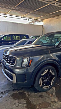 كيا تيلورايد موديل ٢٠٢٤ ماشيه ١٣الف رقم بغداد بأسمي هزه وفحص وسنويه جد...