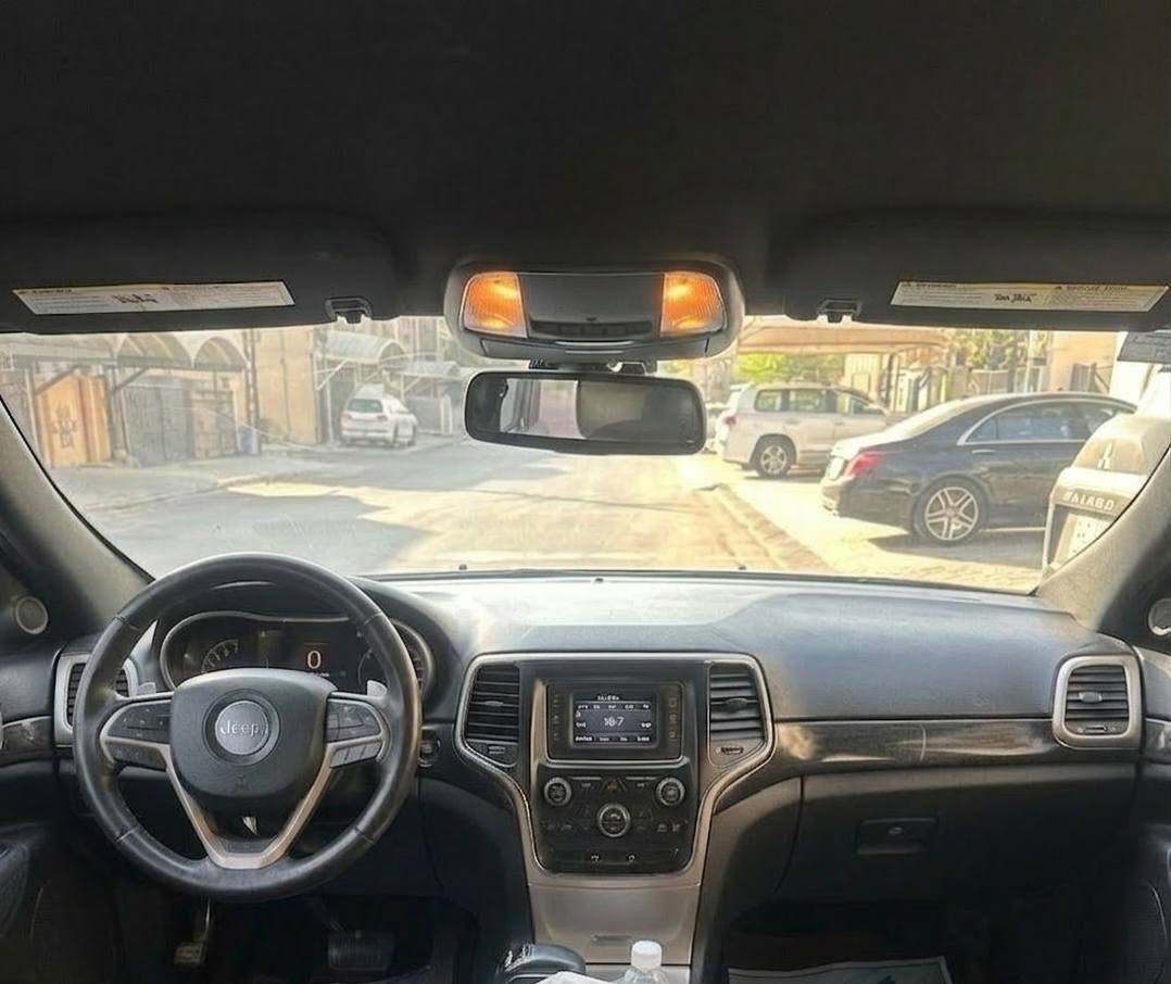 السلام عليكم ورحمة الله وبركاته
أعاد النشر بسبب الوعود الكاذبة والناس الماعدها التزام مع الاسف جيب  موديل١٦ ادوات مكصوصه شغل باجات مضبوط متومه رقم انكليزي الجديد بيع فقط مانراوس جاهزه لآخر حبايه دخول جديد مره وحده مفوله بانزين العراق الشراي يتصل  مامتواجد عالفيس سعرها ٨٣ وبيها مجال بسيط***********
