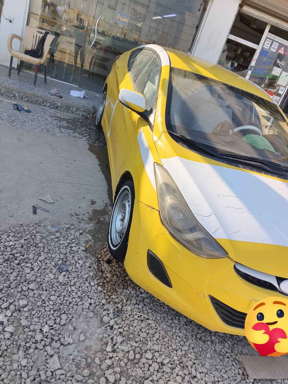 السلام عليكم البيع هونداي النترا  موديل ٢٠١٣ خليجي بسمي رقم بابل تحويل مباشر جوال مصفره هيه وغرامات لسنويه ٢٠٢٩ تنتهي تحكم ستيرن جهتين اشاره مري داخل لونين  نضام إيكو السياره نظيفه بيه جاملغ الأمامي الأيمن   علمن السياره بيه ويل كب ويل عادي        المكان بابل شارع ٨٠       السعر ٩٨ $ وبيه مجال وبالعافيه عل ياخذها                                                                  للاستفسار على رقم ***********
