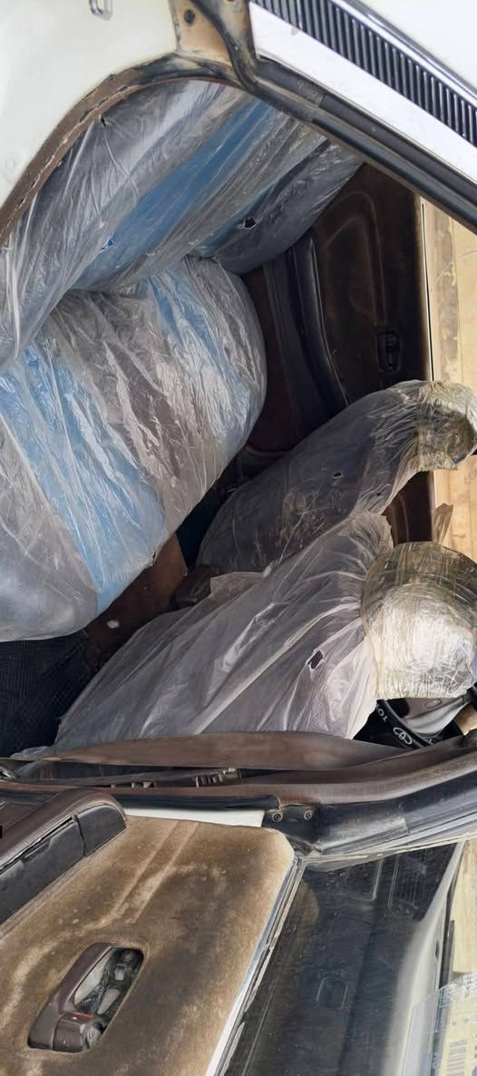 السلام عليكم
لبيع 
تيوتا مارك شيزر
مديل ١٩٩١
سياره جديده 
كفاله عامه من صبع معجون وكص 
رقم صلاح الدين تحويل مباشر
مكينته بطه
كير اتوماتيك
صدر امامي ١٠٠/٨٠ 
صدر خلفي ١٠٠/٨٠
تيرات نضاف
سماعات مسجل شغال
لايت عالي ناصي شغال
اشاره شغاله
كهربائيات كامله ي نقص مابيه
العنوان صلاح الدين قضاء الضلوعية
الهاتف  ***********
