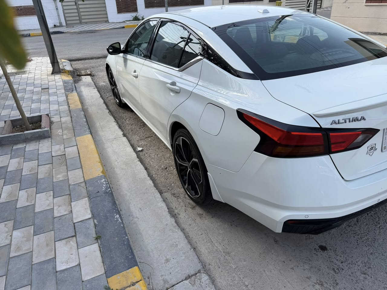 نيسان التيما…
موديل 2023

مواصفات فول SR Plus 

كامرا دواره

رادار360 

تحديد سرعه

نقطه عمياء

حساس اطارات عند التزود بالهواء

فتحه سقف

تحديد سرعه

تحديد مسار

شاشة كبيرة 

كشنين كهرباء 

كشنات هيتر

توقف ذاتي

حساسات خلقيه

بصمه

بصمه ابواب 

بصمه صندوق

‏Awd

رقم بغداد بسمي سنويه جديده الى ٢٠٢٩ شرط التحويل ثاني يوم . 

كير محرك تبريد كله شرط ومملعوب بي ماشيه 68699 الف km .

ضرره بنيد معدل و تبديل دعامية و ايرباك السايق طاك و مبدل راجع سستم 

سعره  157 بيهه مجال. *********** اتصال او واتساب
