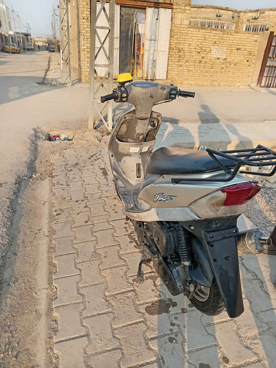 سلام عليكم ماكس للبيع لسعر 625 وبيهه مجال و مراوس ب4 كير رقمي ***********
