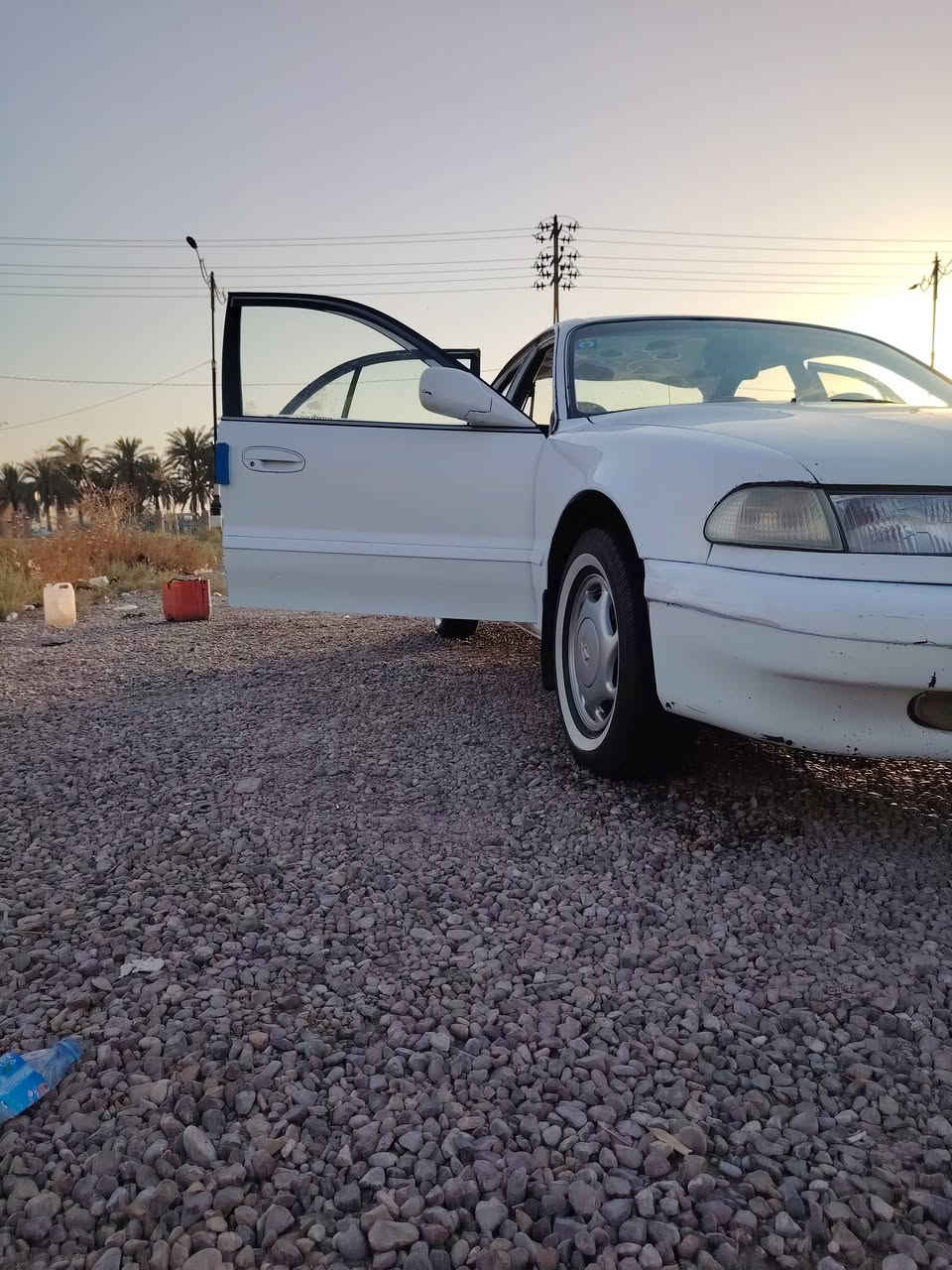 السلام عليكم
سوناتا تو موديل ٩٤ مكينه الفين مفتوح كير عادي تبريد شغال كهرباءيات كله شغاله تخم تاير خط ابيض جديد صدر امامي خلفي جيد شاشه صغيره اربع سماعات شغاله سنويه جديده رقم دولي جديد السياره باسمنه شرط التحويل جامه اماميه جديده كاعيه مغلفه جلد كشنات جديده داخله جديد 
مكاني ديالى بعقوبه التحرير
#السعر ٤٥ ///وقابل لتفاوض
***********
