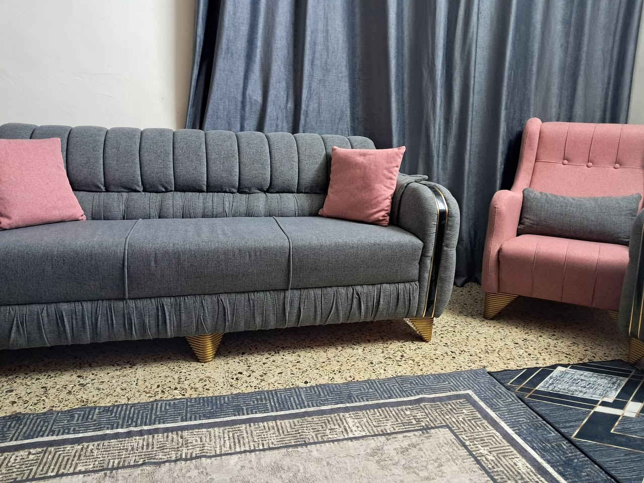 تخم للبيع عشر مقاعد للبيع توصا الشراي يتفضل خاص


**إذا كنت صاحب هذا الإعلان وتريد حذفه لأي سبب، رجاءا أرسل رسالة إلى الدعم الفني**