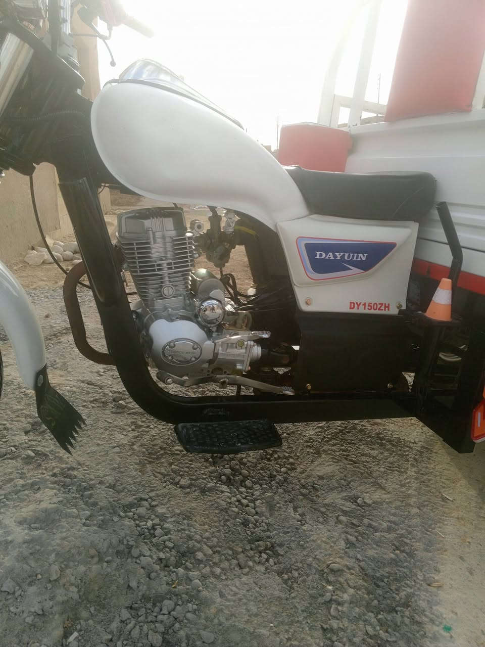 سلام عليكم ستوته 13اوراق أصولي تعميره 25كلهه جديد وياه  مضخم جديد
مكان ناصريه شطره سعر مليونين ***********
