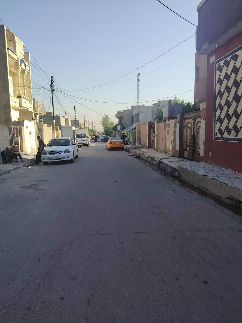 🏠بيت للبيع موصل حي الانتصار شارع 30 خلف اسواق حسام🏠 بيت مربع فول المساحه 100 متر يتكون من غرفه وهول واستقبال 
مطبخ مشتملات وبيتونه 🗒️سند طابوالزهور شرط📍 التحويل👉 
السعر 75 مليون وبي مجال💵💴 للاستفسار  مكتب 🏢 ابو صفوان الاتصال ارقام👉👉 التاليه✅✅✅✅✅✅✅✅ 
*********** وتساب☎️ 
*********** وتساب☎️
