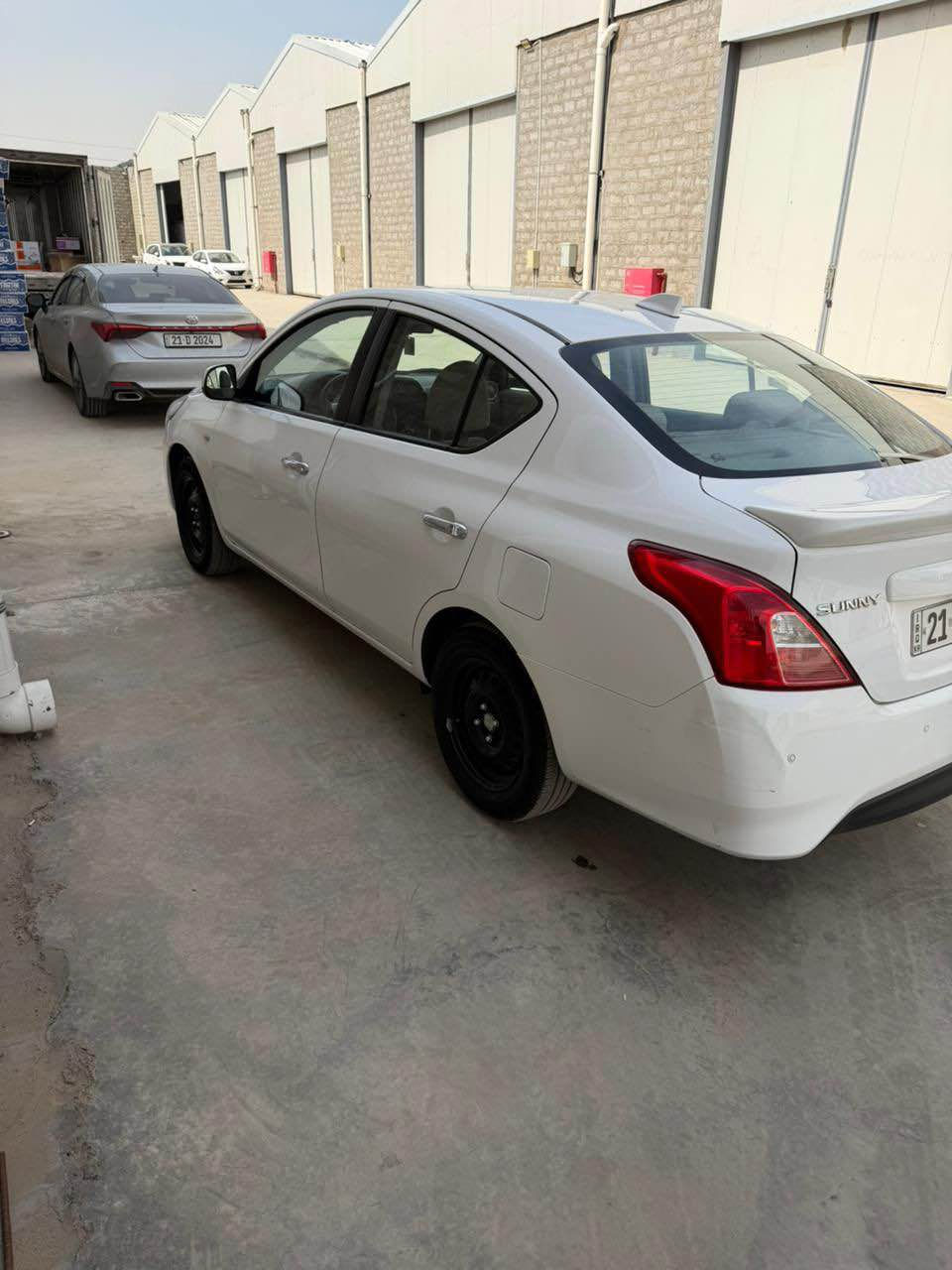 السلام عليكم 

سني هندي 2024 ماشيه 50 بيها بارد جاملغ امامي وباب السائق مخوخ ومعدل يرادله صبغ ربع الباب موجوده صوره الباب مع الصور معروفه مواصفات السني السعر 108 $ وبيها مجال قليل مكانها بغداد شارع فلسطين *********** بغداد, العراق
