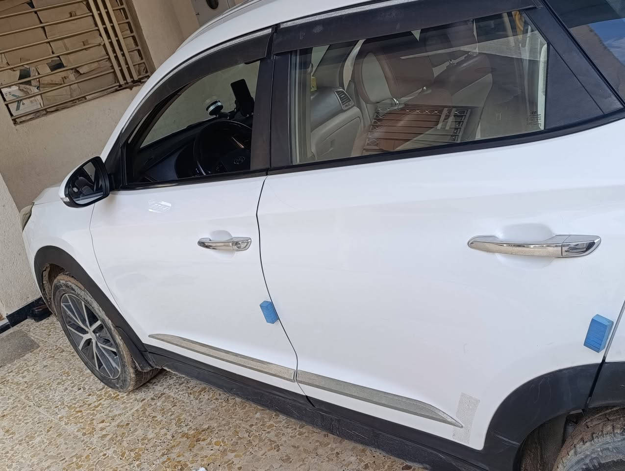 #هيونداي توسان  2017 خليجي (كوري)
#هيونداي توسان  2017 خليجي (كوري)

المحرك: 2.0  دوش

القير والمحرك: مكفولات

ماشيه 216  الف 

المواصفات:

مرايا شفط + إشارات بالمرايا

داخل لونين (عسلي مطعّم بالأسود)

كشافات أمامية + بك لايت

لايتات LED أمامي

تحكم ستيرنتبريد بارد كلش وغاز جديد 

هاند بريك رجل

الحالة:

حدادية أمامي وخلفي جديدة قبل شهرين خليتهن

تخم تايرات جديد قبل شهر بدلتهن

فقط تكحيلات خفيفه + بارد  وسونار مرفق بل منشور 

رقم سياره بغداد 

مكان السياره ( ميسان ) 

السعر 177 وبيهه مجال حك الجيه 

للاستفسار:

***********
