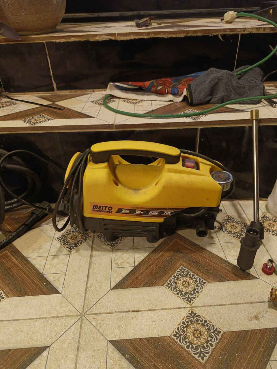 سلام عليكم ‏دراجة شحن للبيع  مع فارة للغسل المكان بهرز الاتصال على الرقم الموجود ‏‪***********‬‏￼
