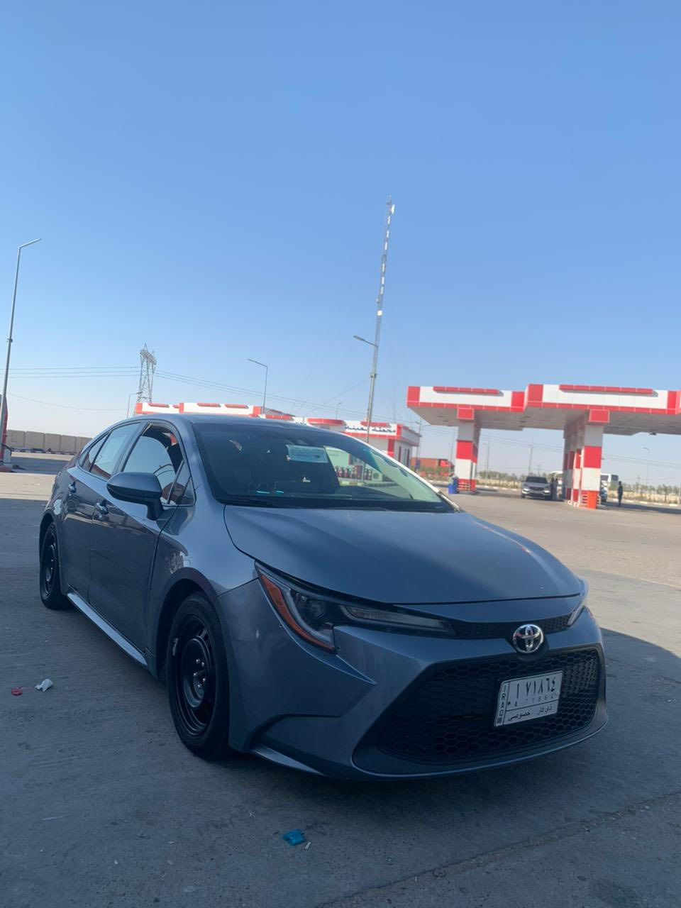 السلام عليكم كورلا وارد امريكي
حادث جاملغ وبنيد 
موديل 2021 
موصفات LE 
لايت زنون 
تبريد ثلج 
حداده عامه
تخم تاير 
السياره جاهزه من كلشي ماشاءلله 
مكينه 1800
لون بحري المعرف عنه 
السعر ١٢٣ وبيها مجال 
 ***********
