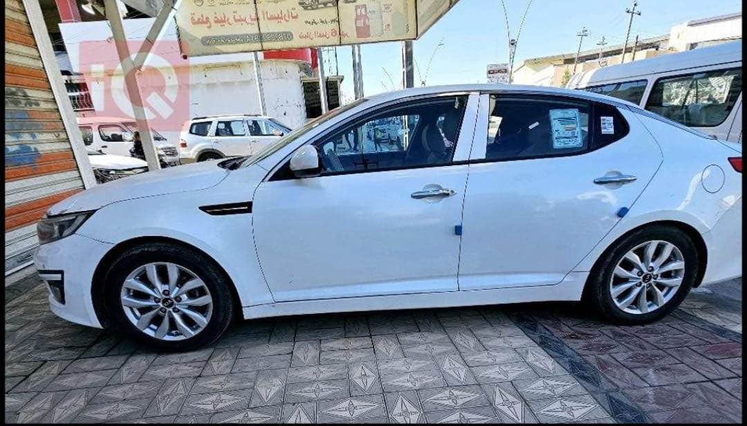 كيا اوبتيما 2014 خليجي 
سنويه بسمي رقم مثنى مميز
مواصفات السياره نص فول
كير محرك تبريد جاهزه 
مابيها نقص 
رشات صبغ صفحة السايق بدون حادث قوي
سعرها 105 وبيها مجال بسيط كلش
مكان السياره الناصريه مركز
كتاب سونار موجود 
0784 477 4787 ناصرية, ذي قار
