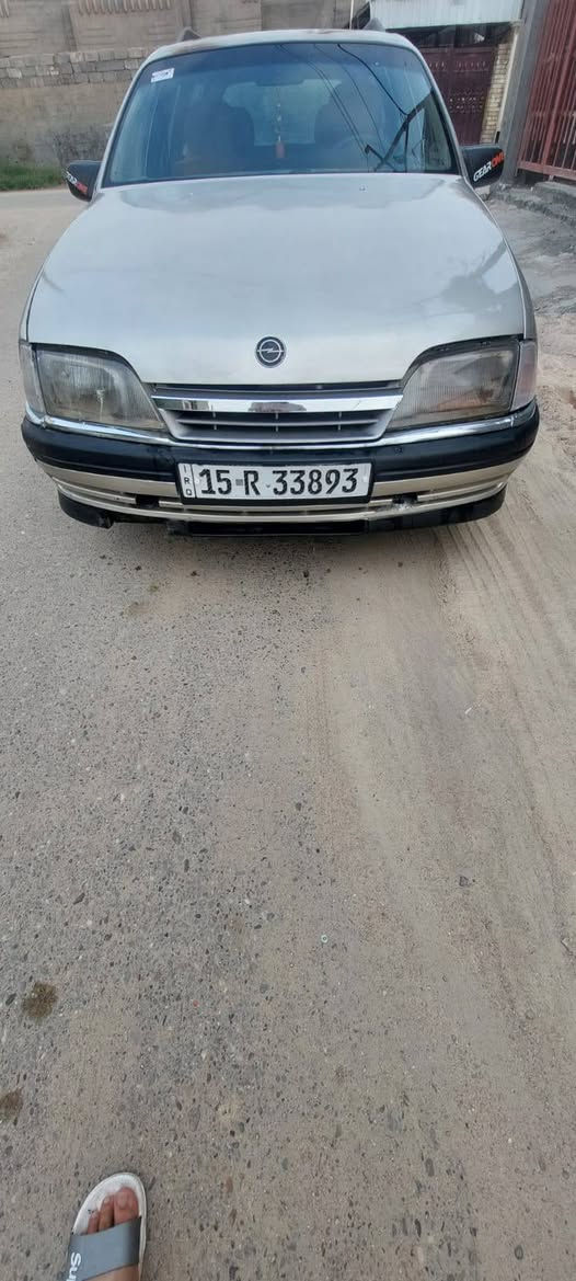 اوبل اوميكا ٩٢ استيشن رقم انبار انكليزي تحويل مباشر كيرعادي محرك ٢٠٠٠شرط لاتبخير ولاتنقيص السعر٣٢ الاتصال ***********
