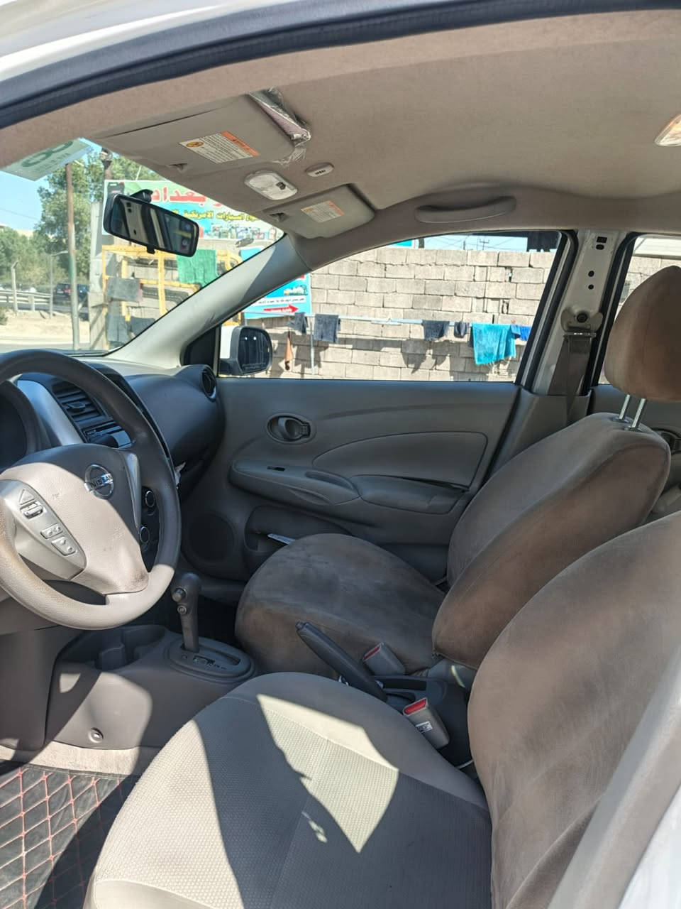 السلام عليكم
حبايب للبيع 
نيسان صني 2023
هندييي مو مصري
ام البليته الزركة
خليجي وليس امريكي
ماشيه 65 كيلو وقابل للزياده 
اي نقص برغي مبيها
تريد مرقم جاهز ابيع مرقم
تريد بدون رقم ابيعلك بدون رقم
حادثها جاملغ خلفي وقبغ جنطه بس 
مكاني دوره ميكانيك او شارع 60
سعر بدون رقم 96وبيها شي بسيط
سعر مرقم كامل 110وبيها شي بسيط كلش
***********
