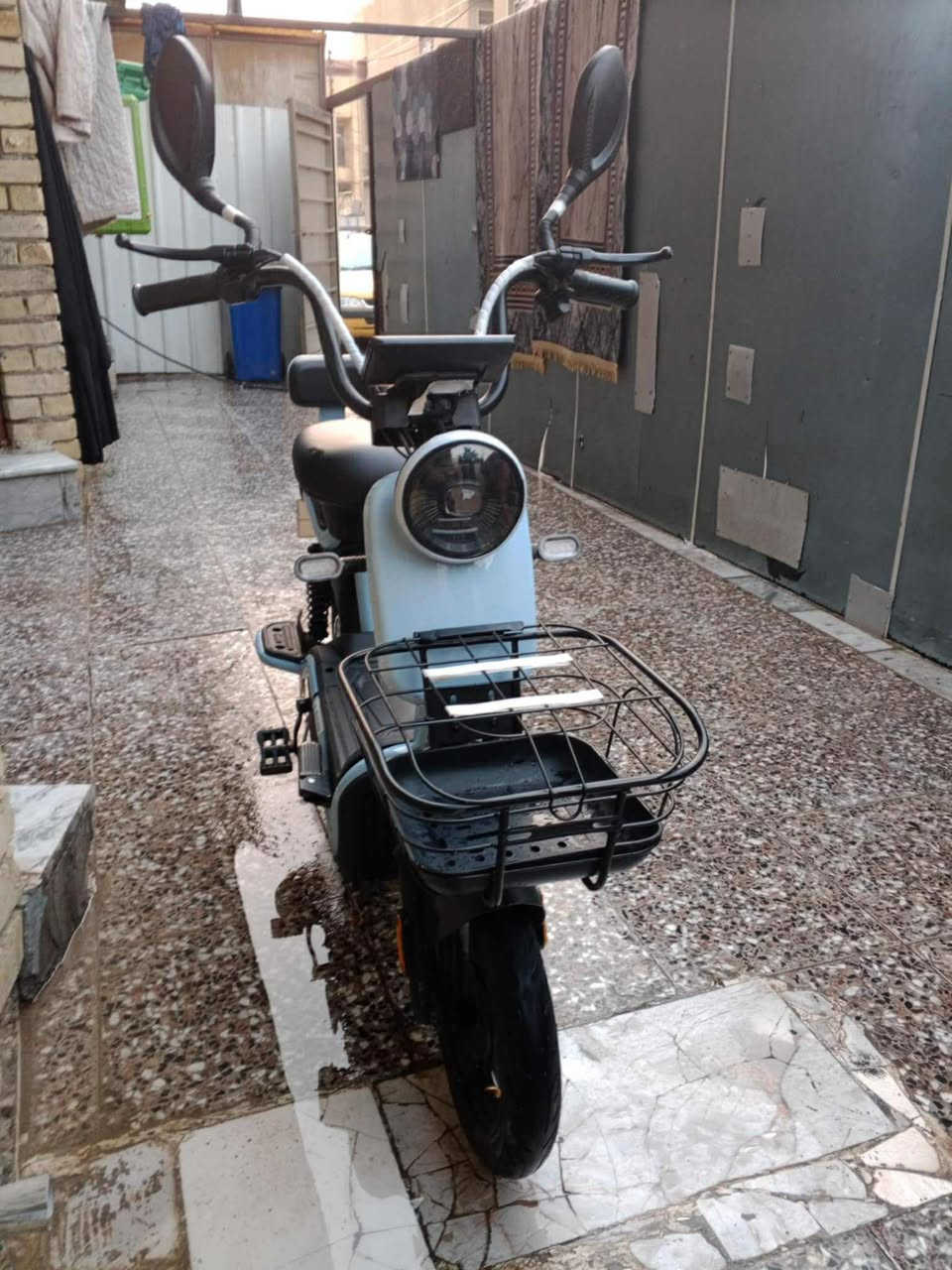 سلام عليكم دراجه شحن الابيع مستعجل جديده زيرو مكان بغداد تقاطع درويش سعر 325وبيه مجال رقم تلفون ***********
