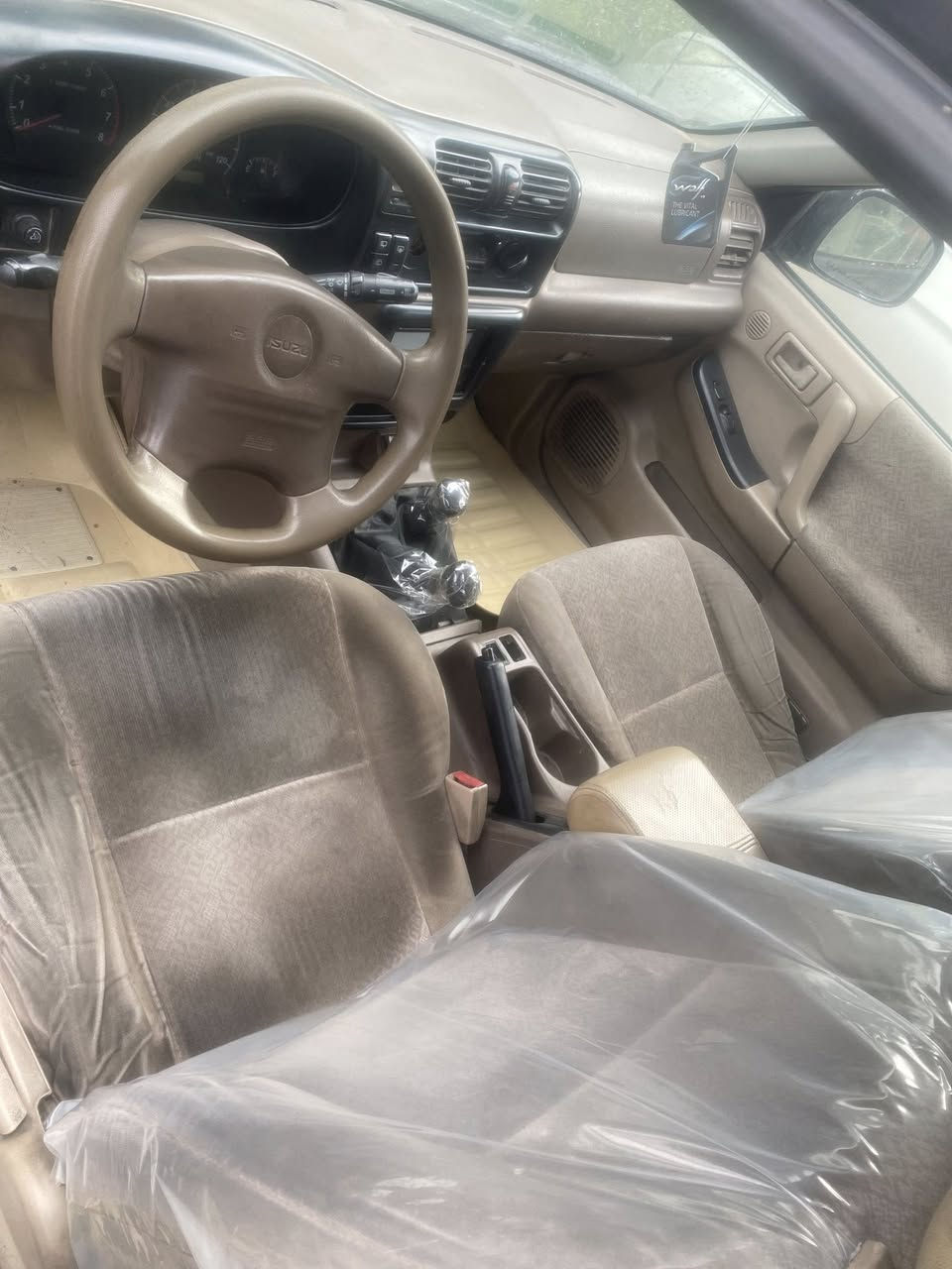 ‎اسوزو ڕۆدیو  ٢٠٠٠ گێڕ عادی  ٦پستن ابی ئیس ٤جام كارەبی دەبل اكسل تەبرید لمتید گیڕو مەكینەبەشەرتە  تەنها ٢بستی بۆیاغە ی هەیە بونیتو سەقفی كەمی كاڵ بونەوەی هەیە  زۆر توندو تۆڵە ٥٠ وەرەقەو محامەلە مكان اربیل  ڕەقم. ***********
