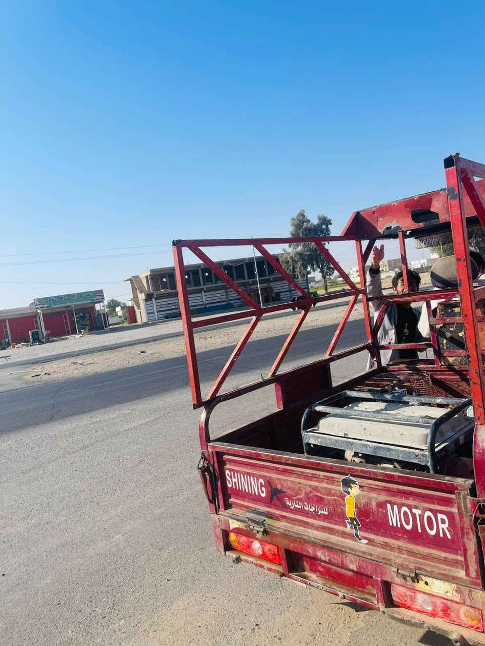 السلام عليكم ستوته للبيع فحل قلاب شرط ركبه شاصي اكسل كلها شرط كهربايات كلها شغاله تجي تفحص ياله تاخذ السعر مليون وميه وبيها مجال والشراء يتصل مكان صلاح الدين قضاءبيجي ***********
