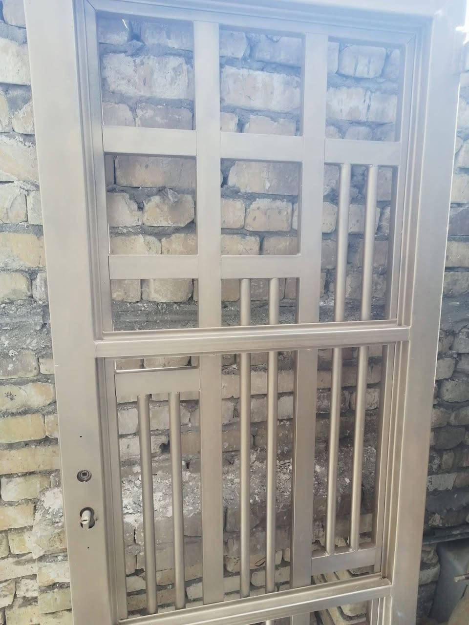 متفرغ صباغ شبابيك ***********
