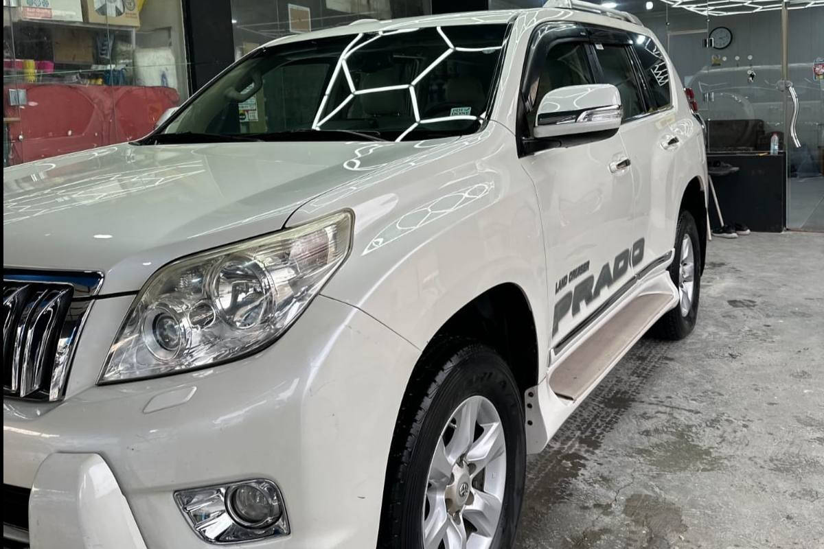 تويوتا پرادو  (2013) مواسەفات TXL 
سه یاره که 4 بستونی 2700
 سه یاره که 176 هه زار کیلومه تر روشتووه 
سفری شەرکەیە فوول مواسه فاتی بی سلاید 
شاشه / كاميرا / حاسه / كوشن جلد / 
۸ ئیر باگ / ناو زه رد / سپير له كول / شان موکه به ره / 
به خی ئاو ده بل ئه کسل 4×4 /
 سی ریز کوشن / ته برید مه رکه زی / 
ناو فورميكا / و زور مواسه فاتی تر
شاشە گەورە
سه یاره که هیچی پیوه نییه 
ساردو بویاخ و کرانه وه و ته رزه ش به شه رت 
تەنها شوختیکی لە دەرگای پشت سەکن هەیە

سعر: لە کۆمێنت داوای بکە ڕاستەوخۆ بۆت دێت 📩 

سه یاره که مه کینه ی نەکراوتەوه 
گیرو مه کینه و کاره به بیاتی کامل شه رت و سه یاره که 
سه نه وی و کاملی تازه یه تا2029
وسه یاره که به ناوی خومانه وه یه 
ته حویل و غه رامه به شه رت

ژماره ی موبایل
 ***********
