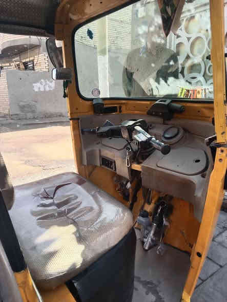 السلام عليكم شباب تكتك ٢٠١٩شهر ٥
سعر 3500 وبيه مجال بدون رقم ورقاق عنوان ام كبر 
رقم ***********
