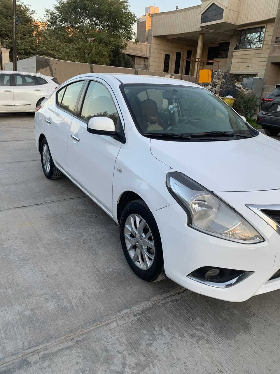 سلام عليكم حبايب
نيسان سني موديل 2024 بليته زركه هندي هندي 
رقم اربيل تحويل او وكاله بيها شبر بالجاملغ والدوسه صبغ مكاني بغداد حي الجامعه السياره نظيفه وجديده ومابيها اي نقص السعر 113 وبيها مجال 
الاتصال ***********
