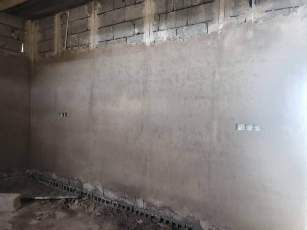 سلام عليكم ورحمة الله وبركاتة باشر كادر المقاول عبد الملك بتصطير البيت كافه وسعارنا  هاذ شغل جدامك درجه اولى الاتصال على هاذ رقم *********** كادر المقاول عبد الملك المختص في العمل التصطير
