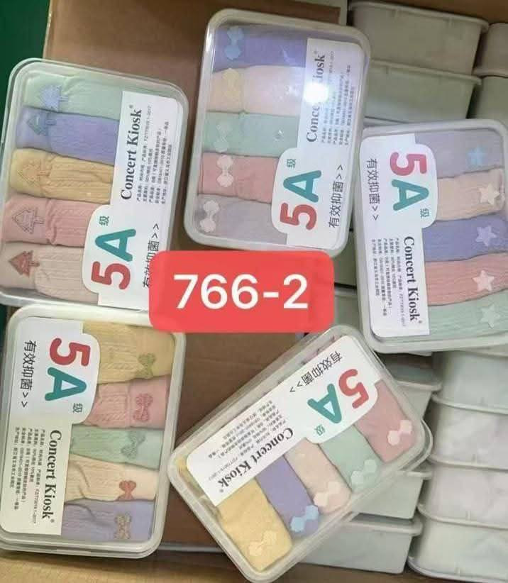 لباس علبه صيني 

علبه 5 قطع لبسان 
كارتون 100 علبه

سعر العلبه.   9 ألف
J


**إذا كنت صاحب هذا الإعلان وتريد حذفه لأي سبب، رجاءا أرسل رسالة إلى الدعم الفني**