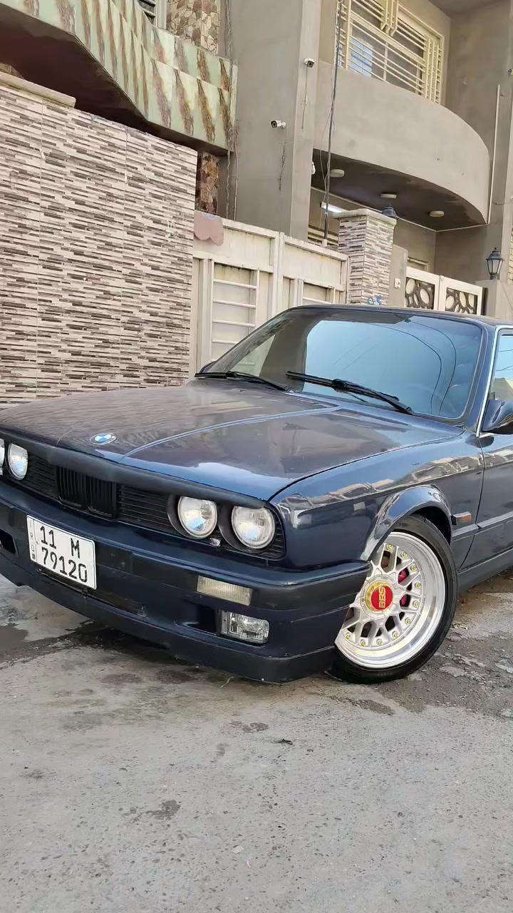 مستعجل ع بيعته  بدون مراوس
Bmw e30 325 1990
رقم بغداد باسمي تحويل ثاني يوم 
كاملة مكملة مكينة مفتوح 25 
كير عادي نمرة قصيرة
تبريد شغال ثلج 
بدون ضربة بدون خياسات 
مكاني بغداد البلديات 
*********** 
السعر ع خاص
