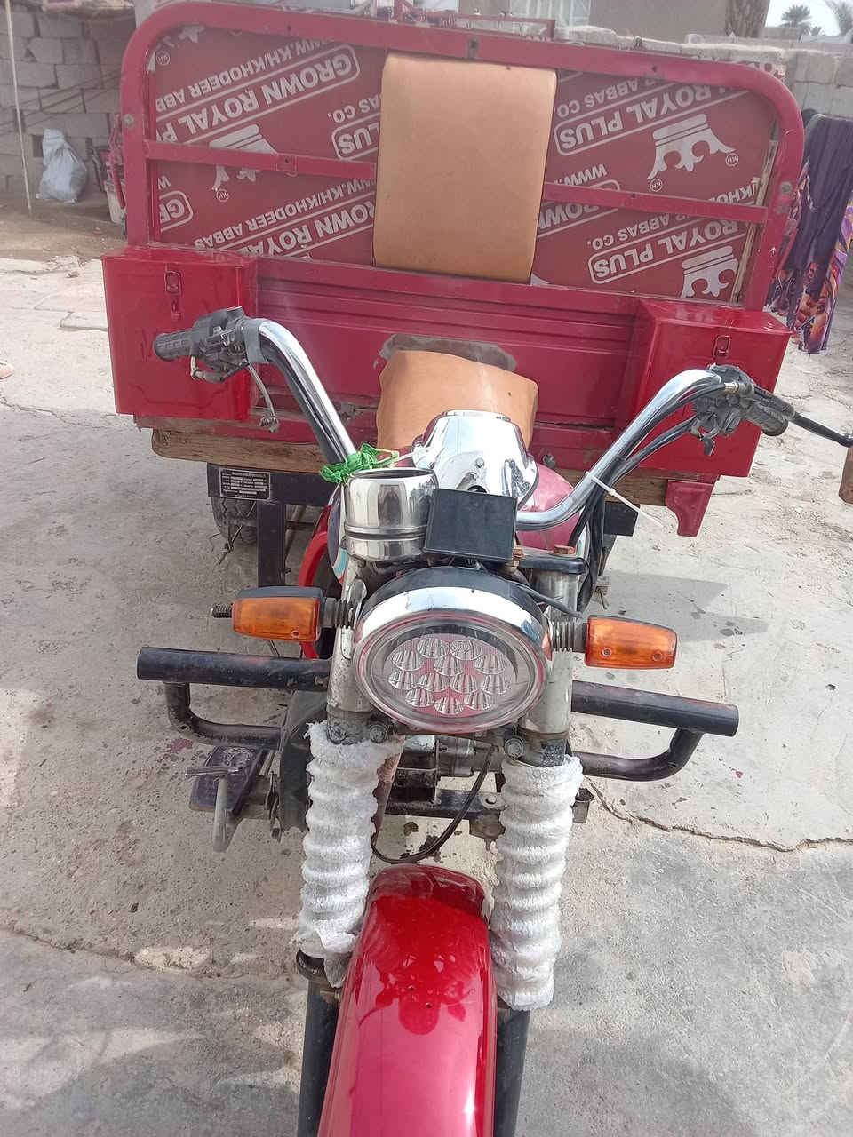 ستوتا للبيع موديل 2016  اوراق كامله كهربيات شغاله سلف لايت بك لايت شاصي مكفول السعر 950 وبيها مجال للعنوان واسط العزيزية الاتصال ***********
***********
