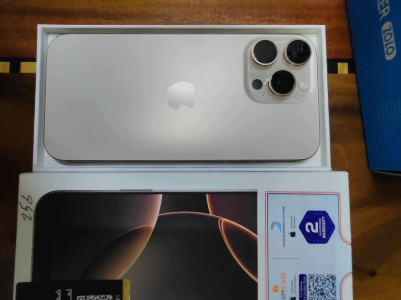 السلام عليكم ايفون 16 برو ماكس بعده بضمان مان ABM بطاريه 98 زلغ مابي ممستخدم هواي اخر تحديث 
وياه 5حافضات ماركه براند
لاصق شاشه اصلي
عدسات اصليه الياقوت
شاحن انكر الاصلي الاصلي
للبيع او مراوس ب17 برو ماكس وانطي فرق
مكاني ناصريه سوق الشيوخ 
رقمي ***********
او مراسله الحساب
