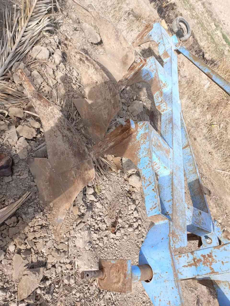 سلام عليكم فيدان البيع سعر 600وبي مجال اتصل رقم الهاتف ***********
