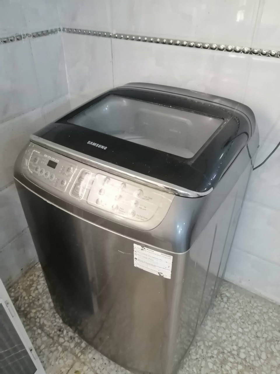 غسالة سامسونك 18 كليو نظيفة كلش السعر ٢٢٥ للاستفسار الاتصال على الرقم ***********
