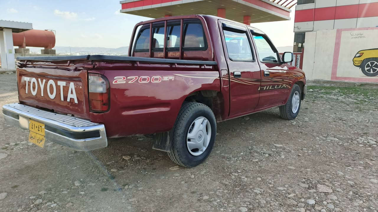 توێتا ئایلۆکس مودیل 2005 عام سبووخ شینگەو ڕێگاوبان هەتا 21درەوە نرخی 79ورەقە مەکینە بەخ چام  کارەبای تەبریت و پاوەرە دەبڵ جەک مەجەییە 0750 155976ــــ***********ناونیشان چەمچەماڵ
