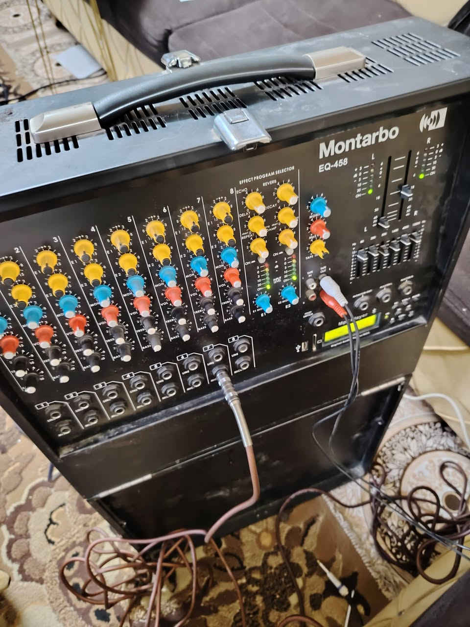 سلام عليكم مكسر تايلندي دفعه 400 خطين نضام الصدى سريع وثگيل جهاز نضيف وعلفحص تفحص وتاخذ السعر 400الف العنوان ديالئ بعقوبه مدخل گاطون الرازي الرقم *********** اتصال واتساب ***********
