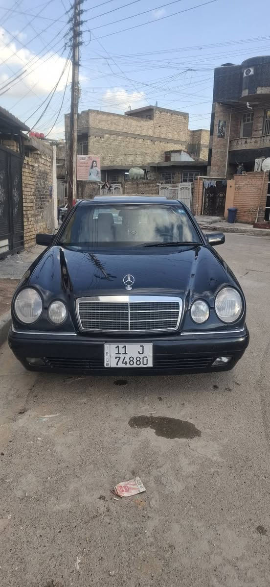 السلام عليكم ام عيون موديل ٩٧ كير محرك تخم تاير صدر تبريد خير من الله سياره نظيفه مامتعوبه داخله جديد ترايك ٢٦٠ وين مايعجبك على ايدي مامتعبه ادامه كل شهر سياره نصبته احله من صور سعره ٩٥ وبيه مجال بسيط مكانه بغداد العبيدي ***********  بسمي
