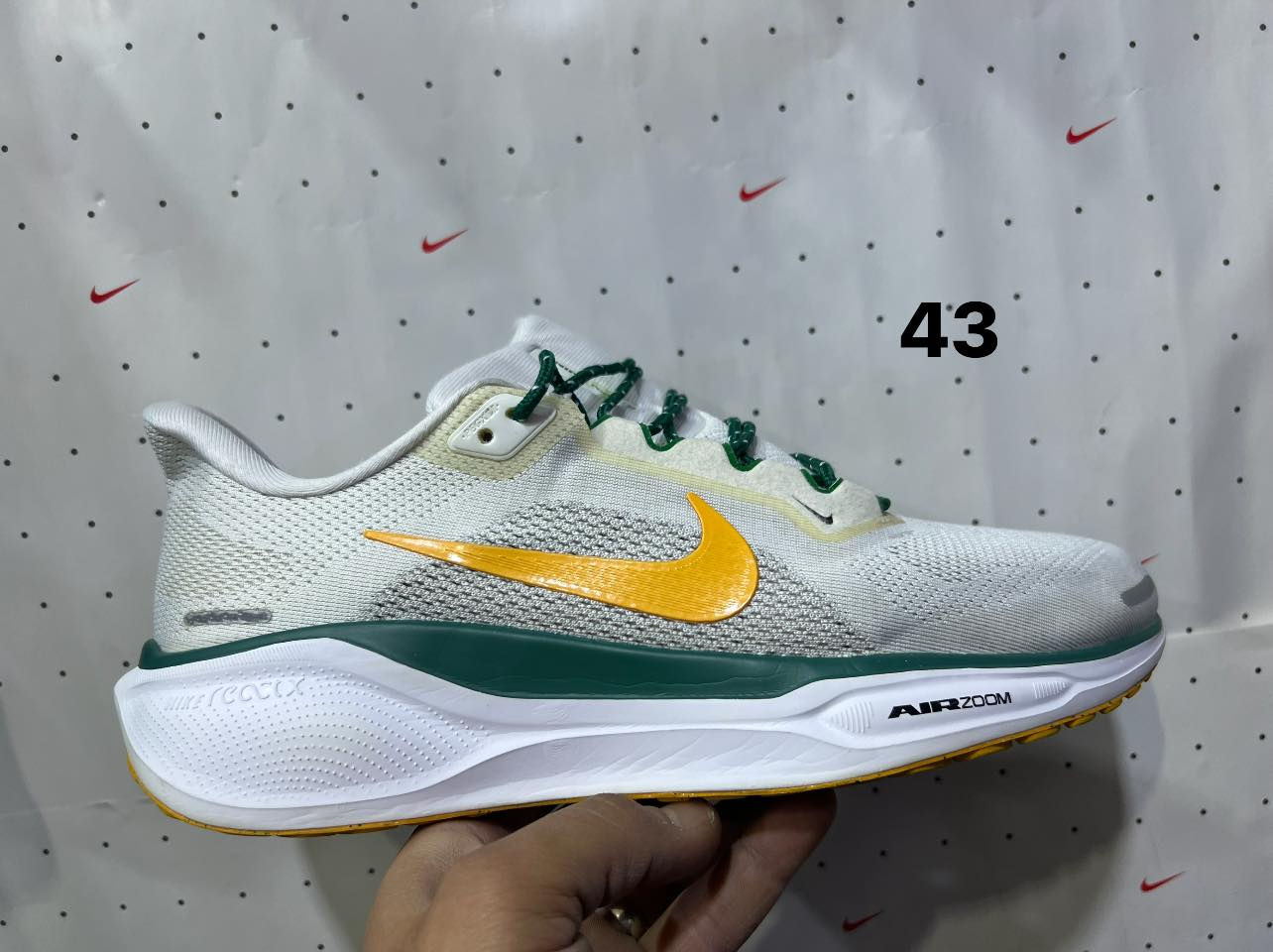 ماركات باله 

سوبر كريم 

القياسات داخل الصور 

الاسعار مختلفه 

العنوان ؛ باب الشرجي سوك هرج مقابل مطعم الحاج محل ابو رحيم 

***********

توصيل 5
