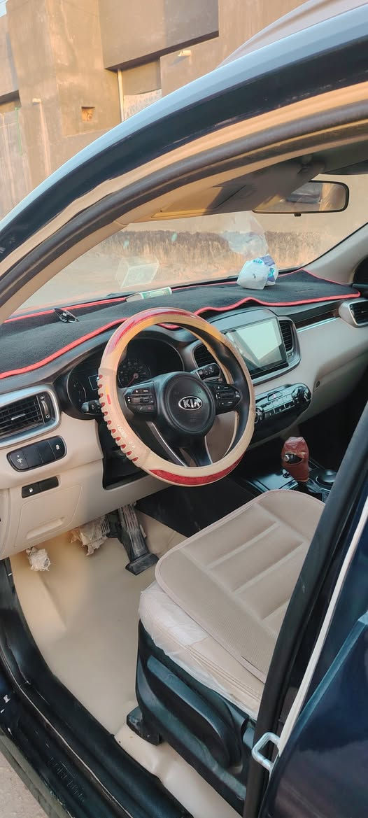 سورنتو 2017 للبيع
وارد امريكي حادث تبديل بابين  بدون دواخل بشرط 
كير مكينه صدر نضيف جداً شرط لا تنقيص ولا ادونز
السونار مع الصور
محرك 4 سلندر 2400 
مواصفات  3 انضمه قياده 
 تبريد قطعتين 
شاشه / كامره
وباقي المواصفات المعروفه ) 
رقم بابل سنويه لغاية 2029 تحويل بشرط
العنوان بابل / جبله 
السعر :- 150 $ وبيها مجال 
للاستفسار :-***********
