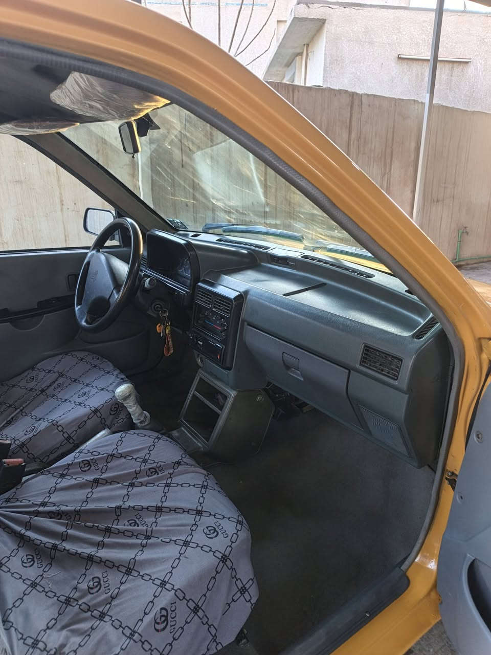 سياره سايبه موديل ٢٠١١ للبيع مابيه ناقص كامله كفاله شاصي مع محرك مع كير تدفه وتبريد معماره حزام سعر ٣٠ توصل ع رقم ***********
