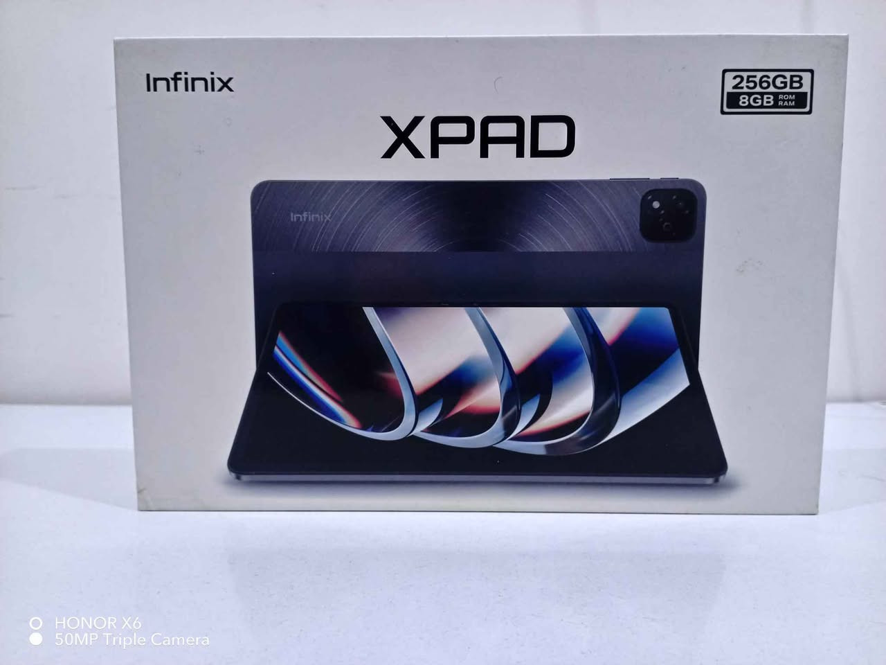 ئامێرەکە نوێیە ناو پاکەتە هەموو شتی خۆی لەگەڵە 6 مانگ زەمانی ماوە قەلەمی و بەرگی لەگەڵە بێ کێشەیە هەمووش تێکی بەشەرتە  *********** أربيل, العراق
