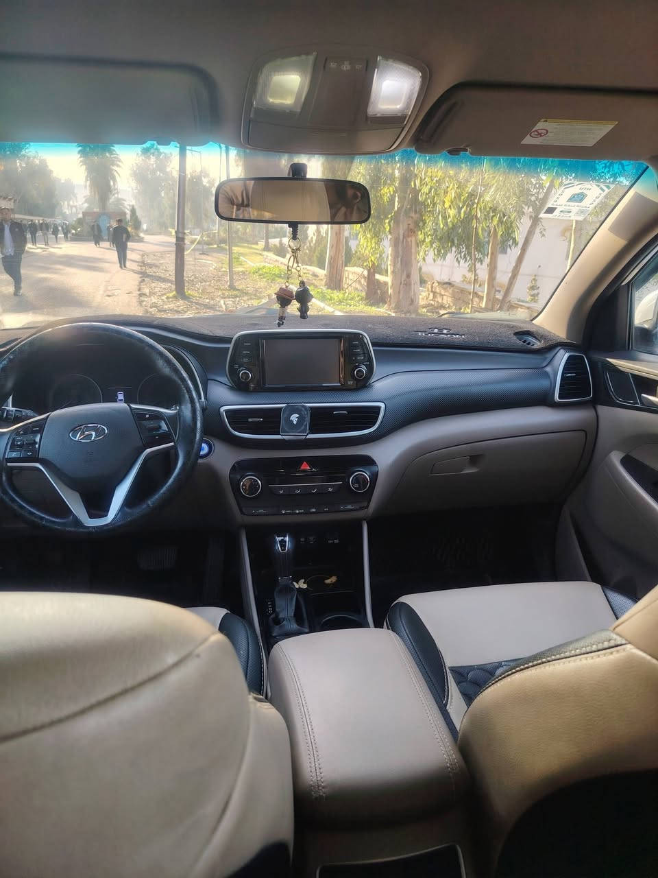 توكسن 2020
تاكية  و مصبوغة عااام....
بدون دواخل بدون ايرباك
اريل زعنفة.. حساسات امامية خلفية.. كشنات الاماميات ثنينهم كهرب... شحن لاسلكي... ترحيب الابواب... تشغيل عن بعد..ماشية 94 الف قابلة للزيادة 
السعر و باقي التفاصيل على الاتصال 
***********
***********
