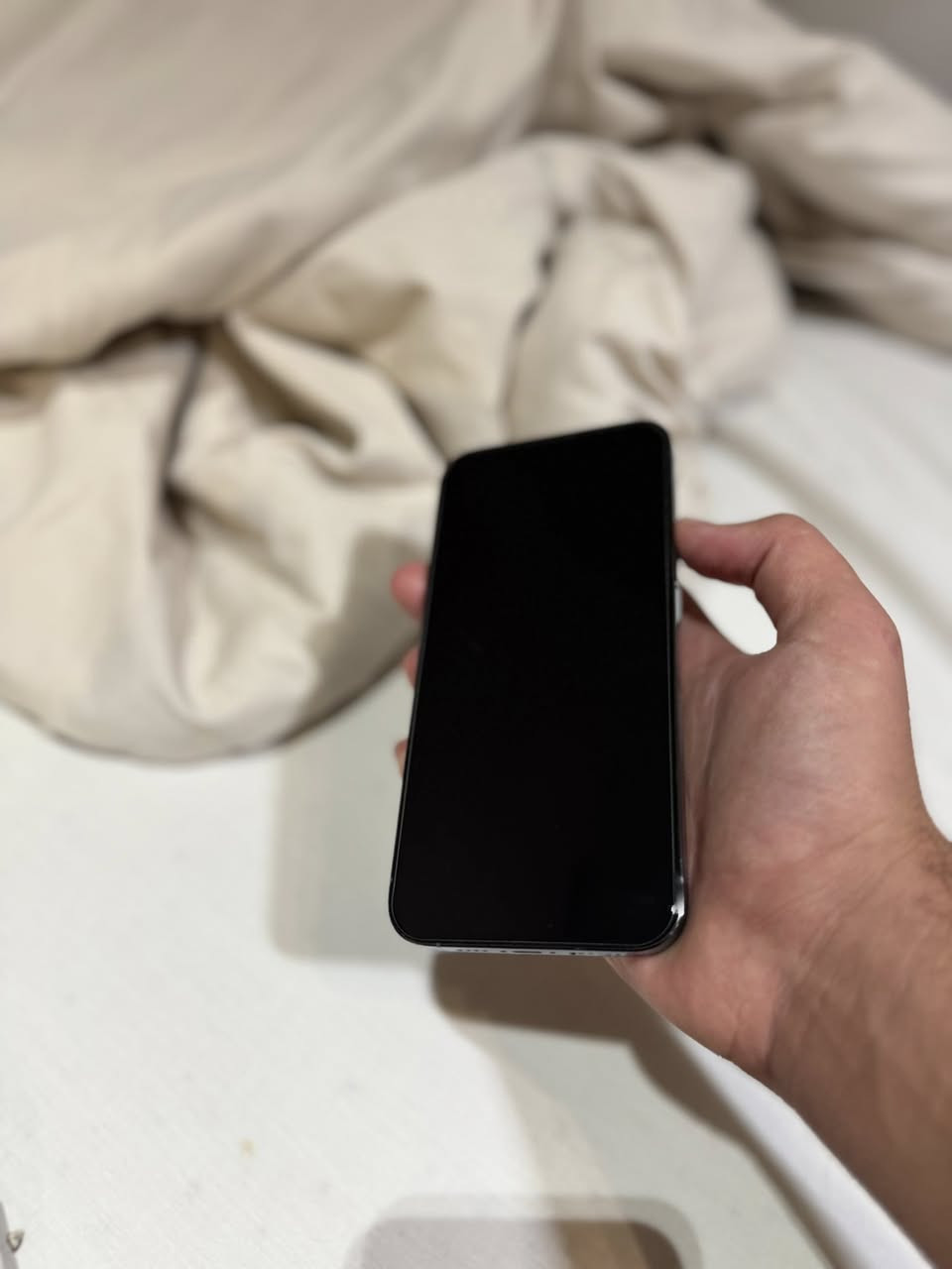 13 PRO MAX 

جهاز بلادي ✅

ذاكره 256 ✅

بطاريه 74🔋

جهاز بلون المميز البحري

جهاز نضيف جدا وخالي من اي اعطال 

لل تواصل ***********
