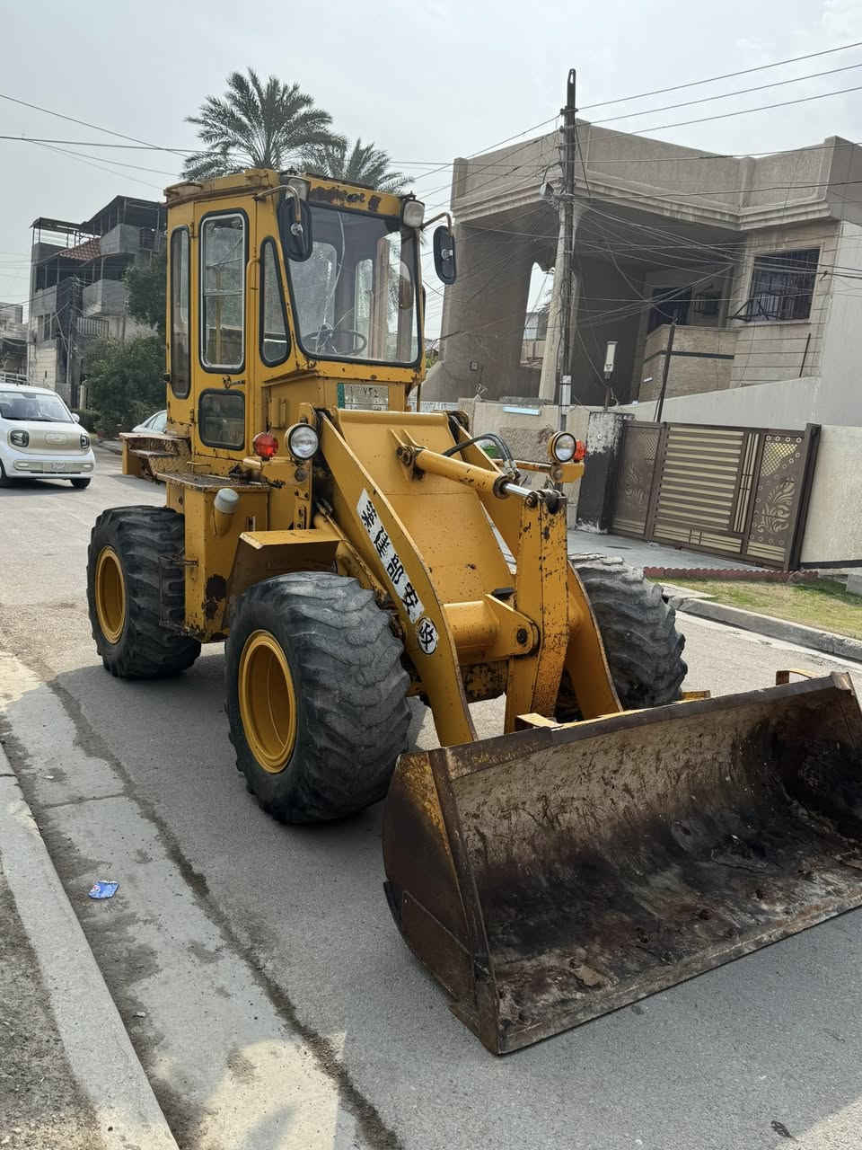 السلام عليكم للبيع شفل فوركاوة حجم 40 موديل 98مامعلاي علة موديلة لصلي رقم نجف مكينة 102  كيرة عل بلاد مامفتوح بي لاكير ولا مكينة ولا مضخات  شفل جاهز من كلشي الف دينار ماذب علي شفل حيل نضيف كهربايتة كلهة شغالة مكينتة ماتنقص بريكة جديد مسوي بل مكان دفع رفع سرعة خير من الله مكاني بغداد العامرية أي ستفسار التصال على الرقم ***********
