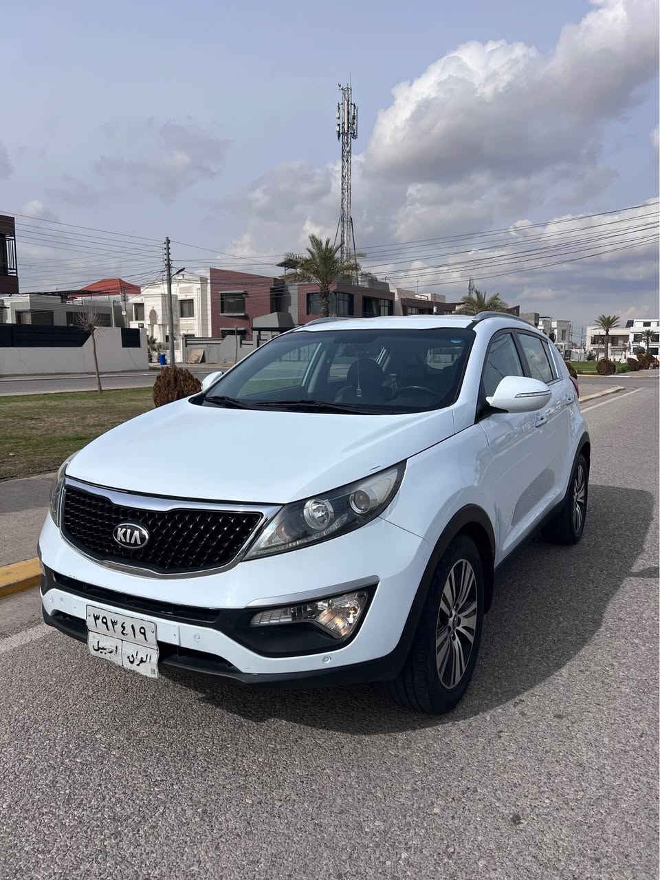 موديل 2016 
ماشيه ٧٧ ميل حقيقي
السياره جاهزه بحالة الوكاله 
حساسات امامي وخلفي وكامره 
تايرات وصدر جديد 
كير ومحرك وتبريد وكهربائيات 
بشرط التحويل ثاني يوم 
مكاني اربيل 
*********** أربيل, العراق
