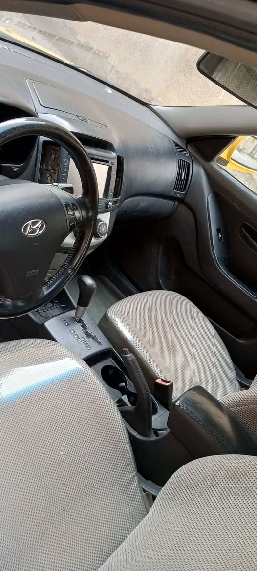 السلام عليكم النترا موديل 9 حادثها بل دوسه مكينه كير مكفولات دوشمه جديده تخم تاير جديد صبغه جديده مصفره هيئة وغرامات العنوان بغداد السعر 80 وبيها مجال لطيبين رقم ***********
