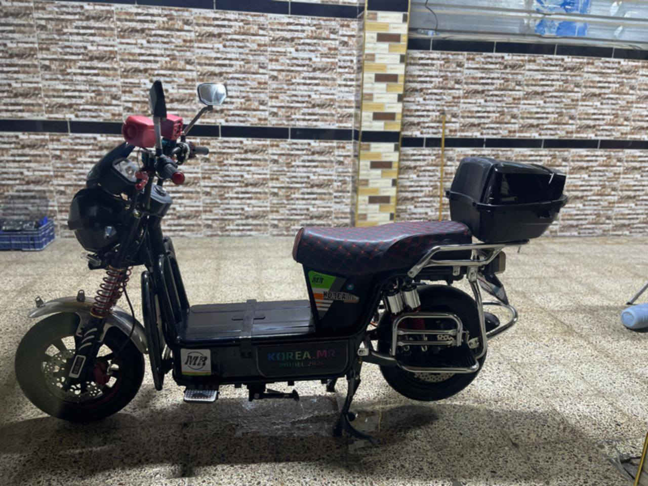 السلام عليكم دراجه شحن البيع السعر 750 بيه مجال بصاريات على الفحص كهربائيات شغاله الرقم *********** بي وساب
