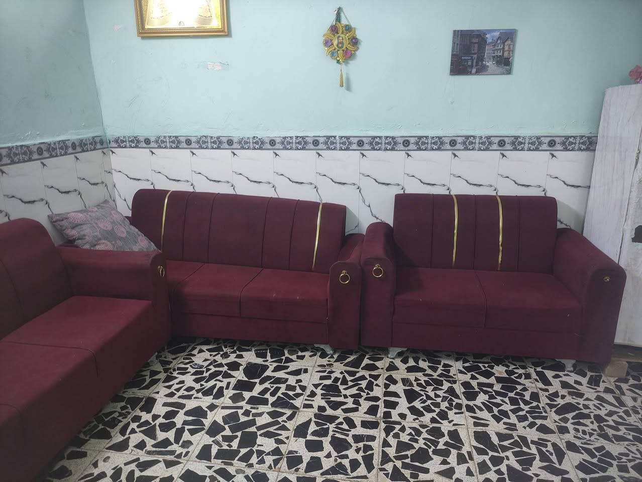 تخم لبيع مكاني نادر الثالثه بي ضرر خفيف سعر 60 وبي مجال قليل
***********
